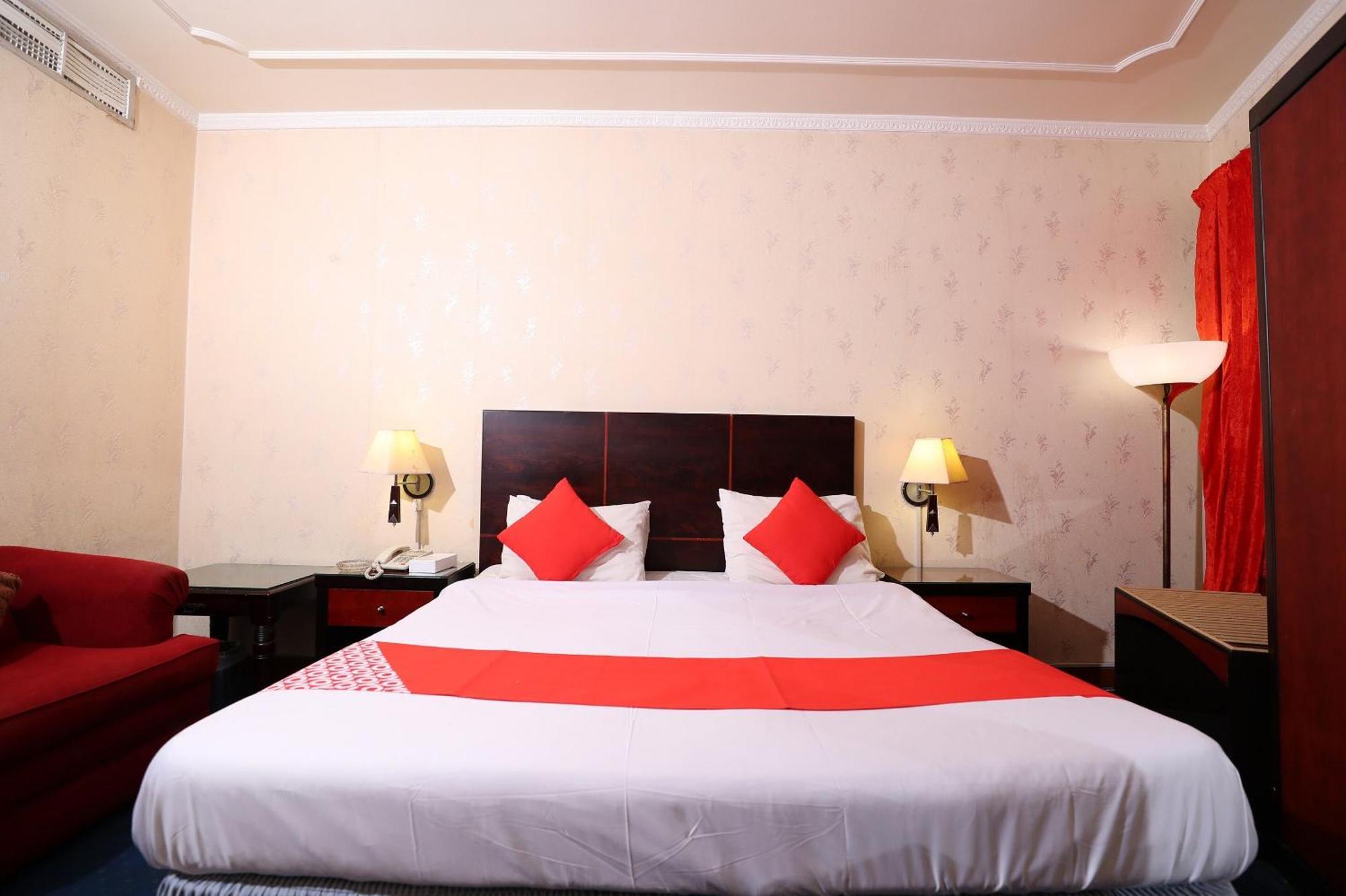 Oyo 112 Semiramis Hotel Manama Eksteriør billede