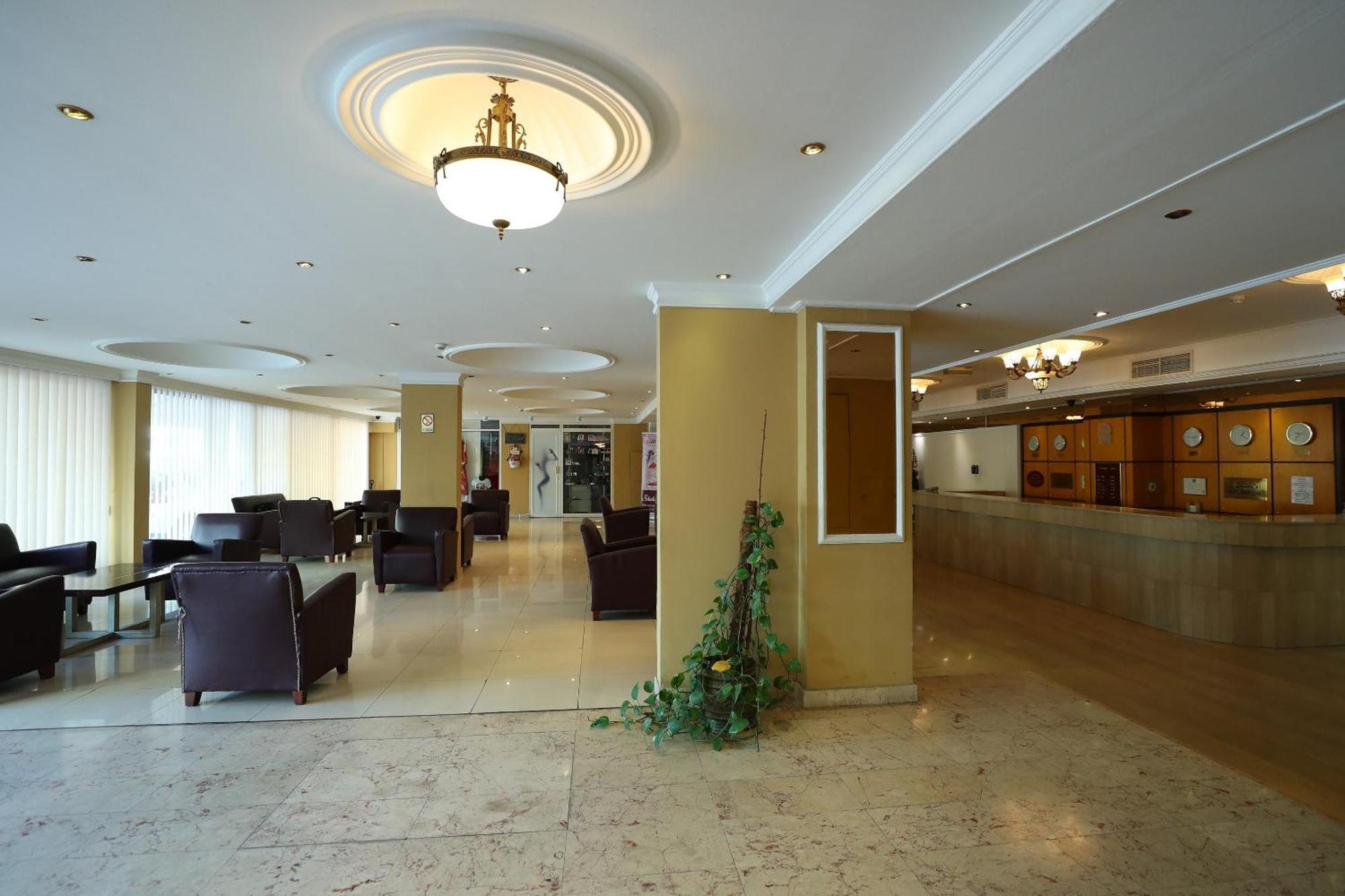 Oyo 112 Semiramis Hotel Manama Eksteriør billede