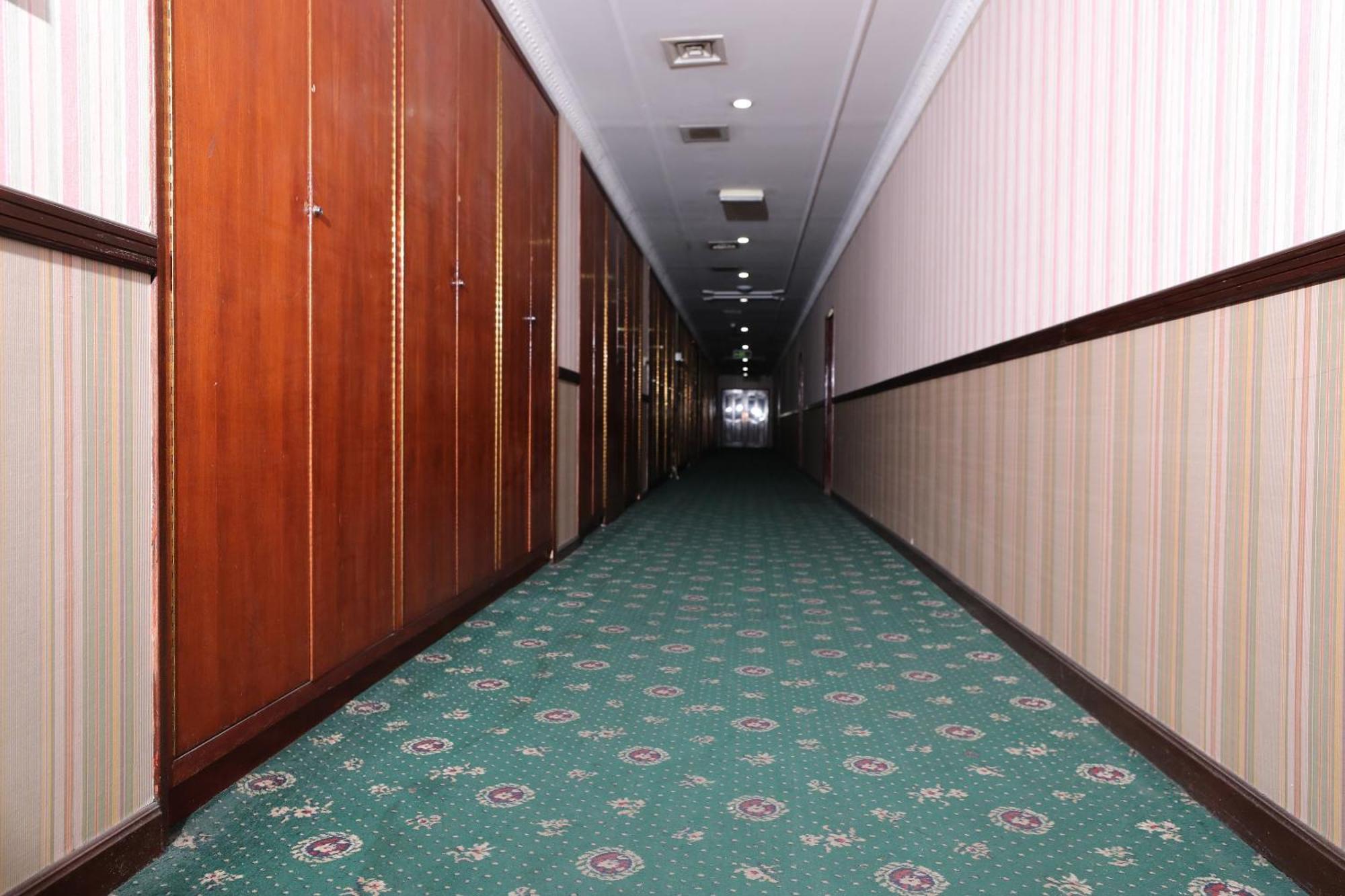 Oyo 112 Semiramis Hotel Manama Eksteriør billede