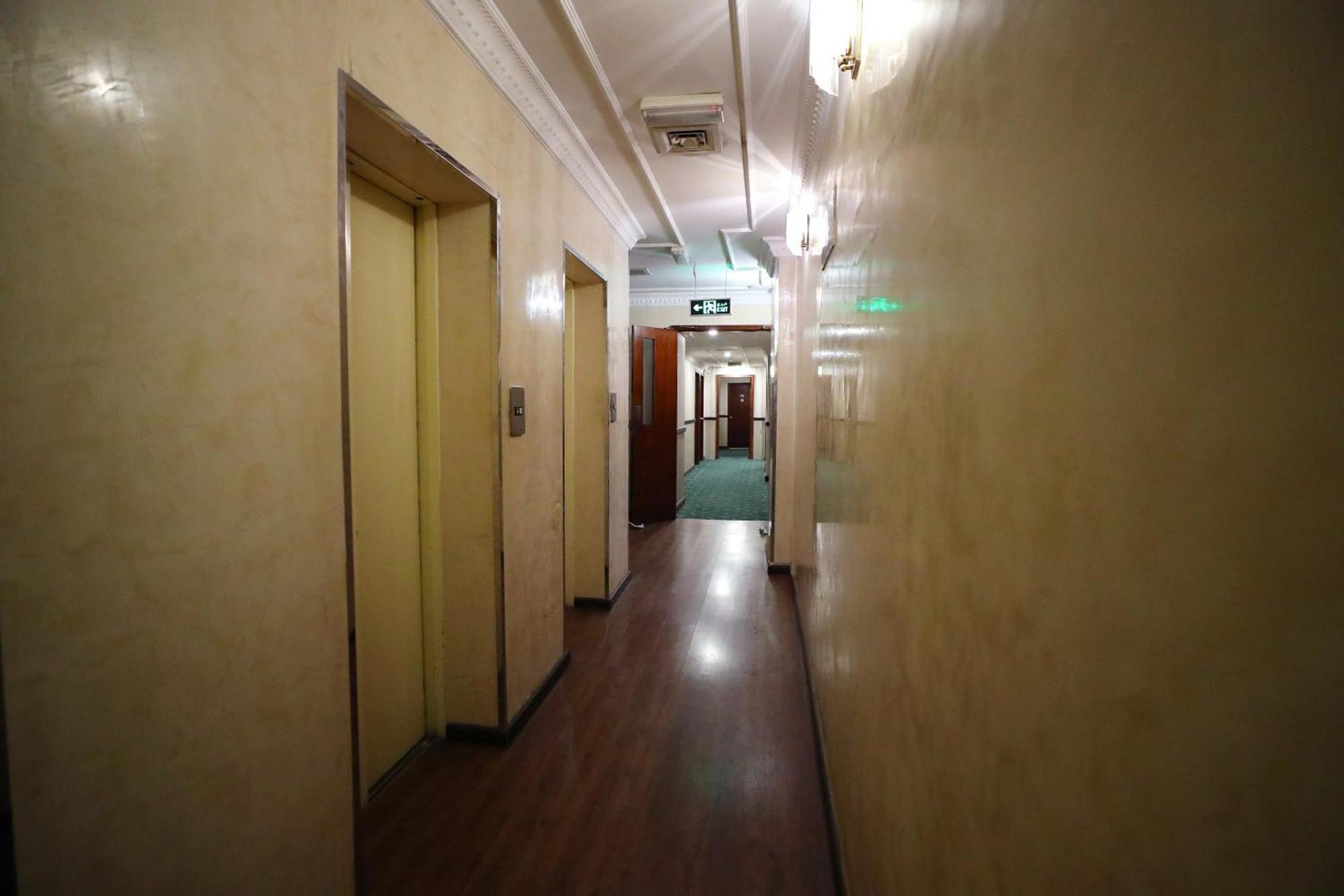 Oyo 112 Semiramis Hotel Manama Eksteriør billede